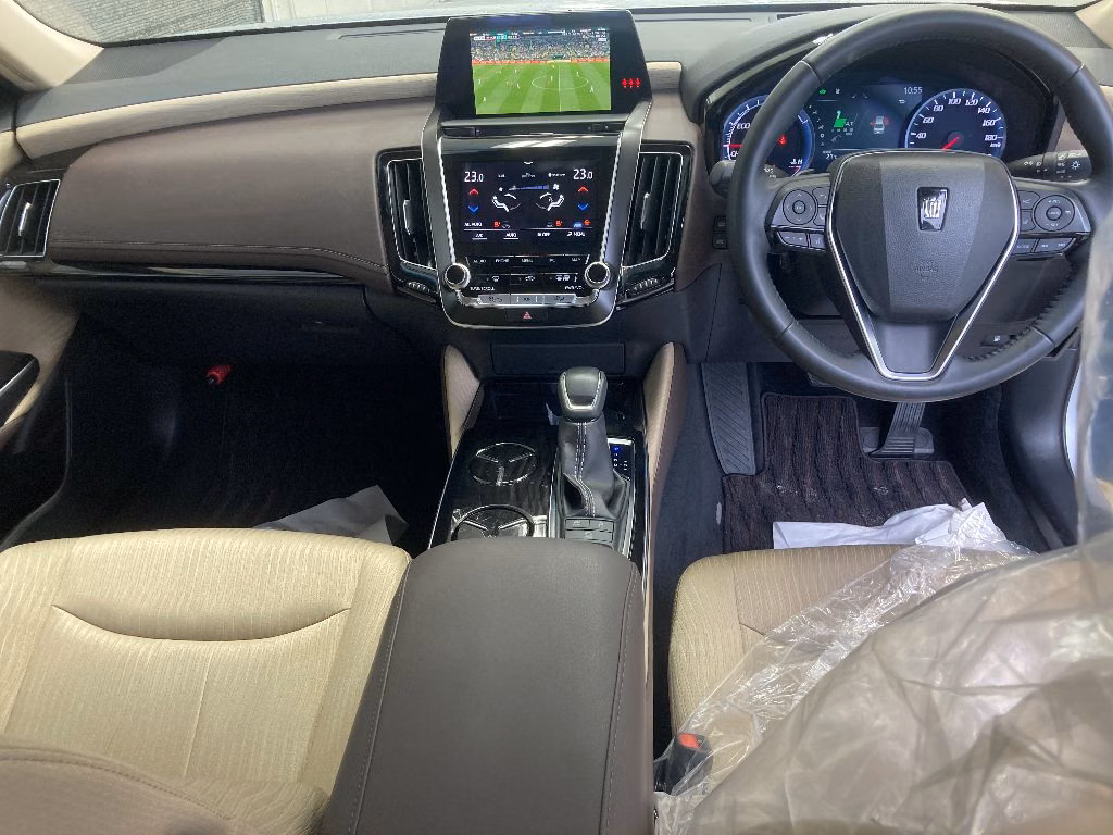 TOYOTA CROWN