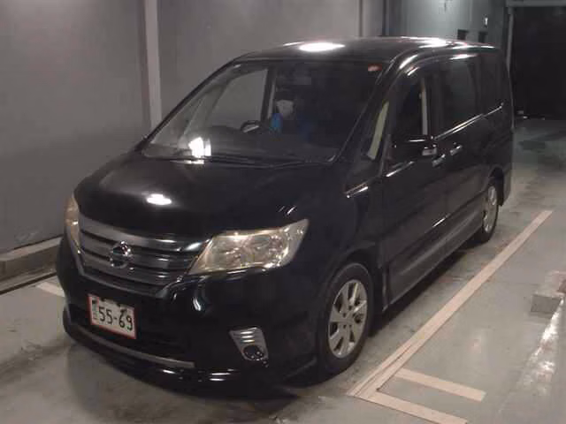 NISSAN SERENA