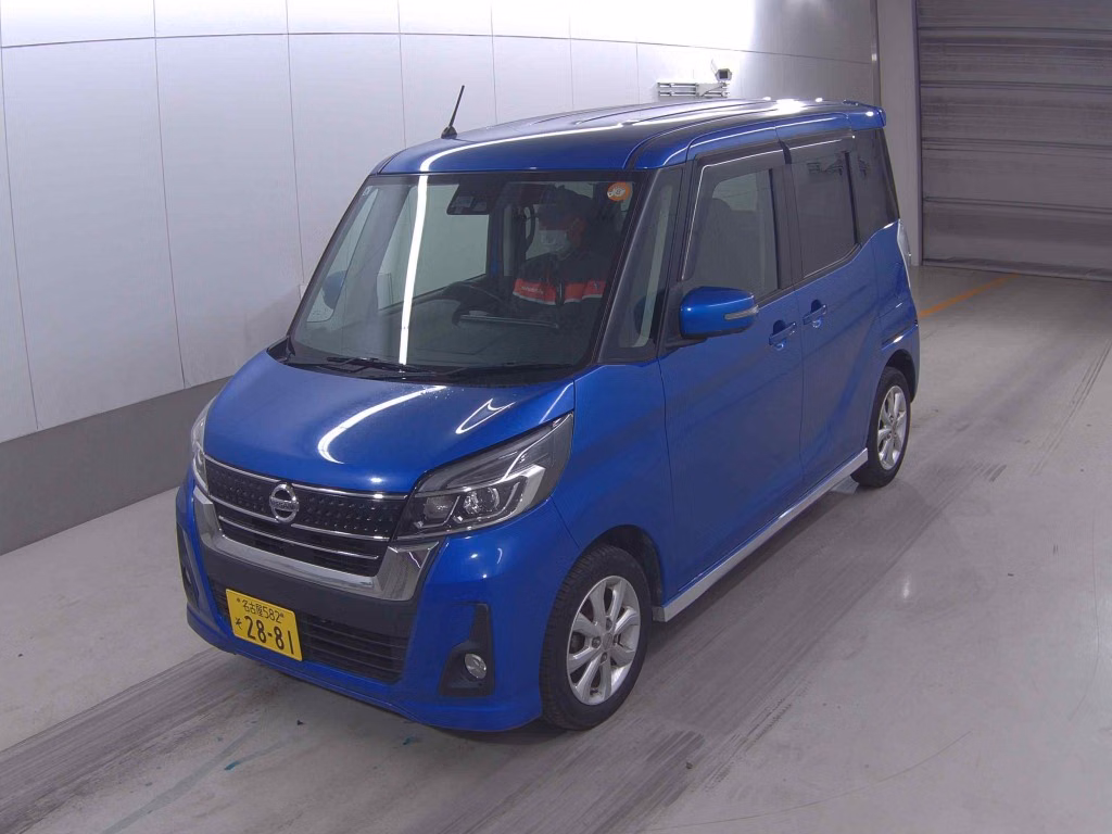 NISSAN DAYZ ROOX