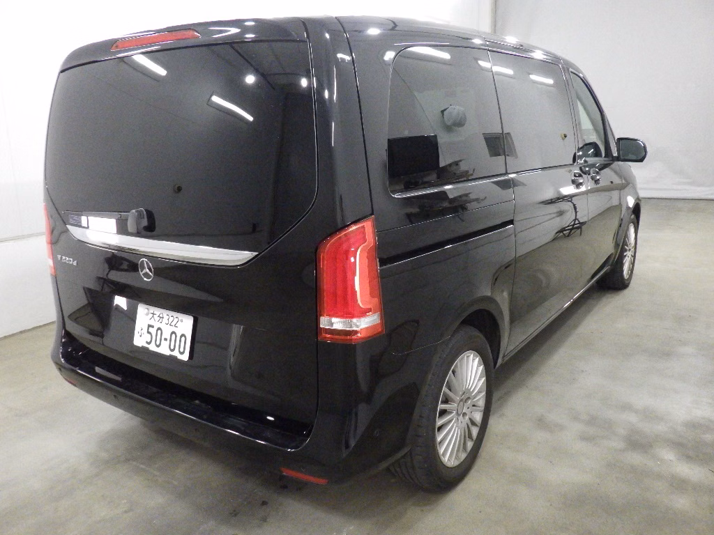 MERCEDES-BENZ V-CLASS