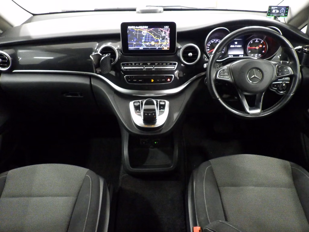 MERCEDES-BENZ V-CLASS