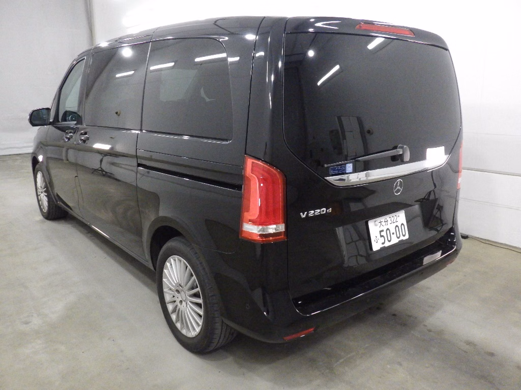 MERCEDES-BENZ V-CLASS