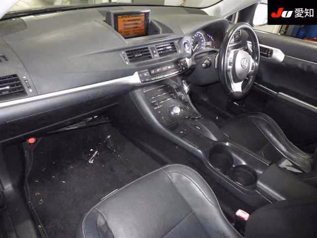 LEXUS CT200H