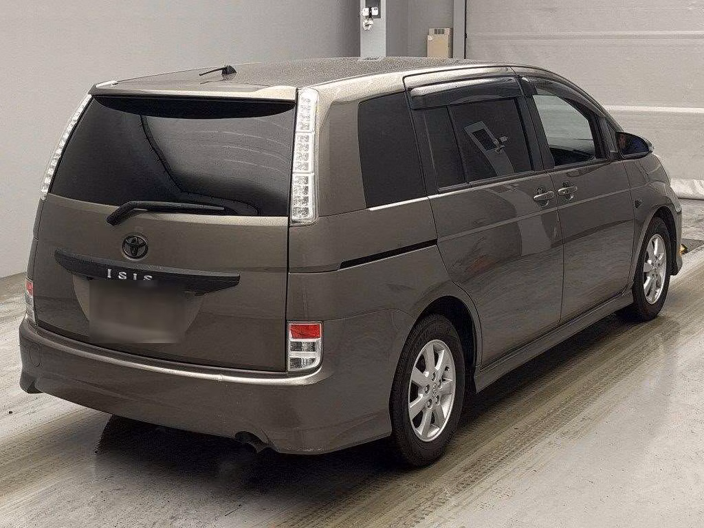 TOYOTA ISIS