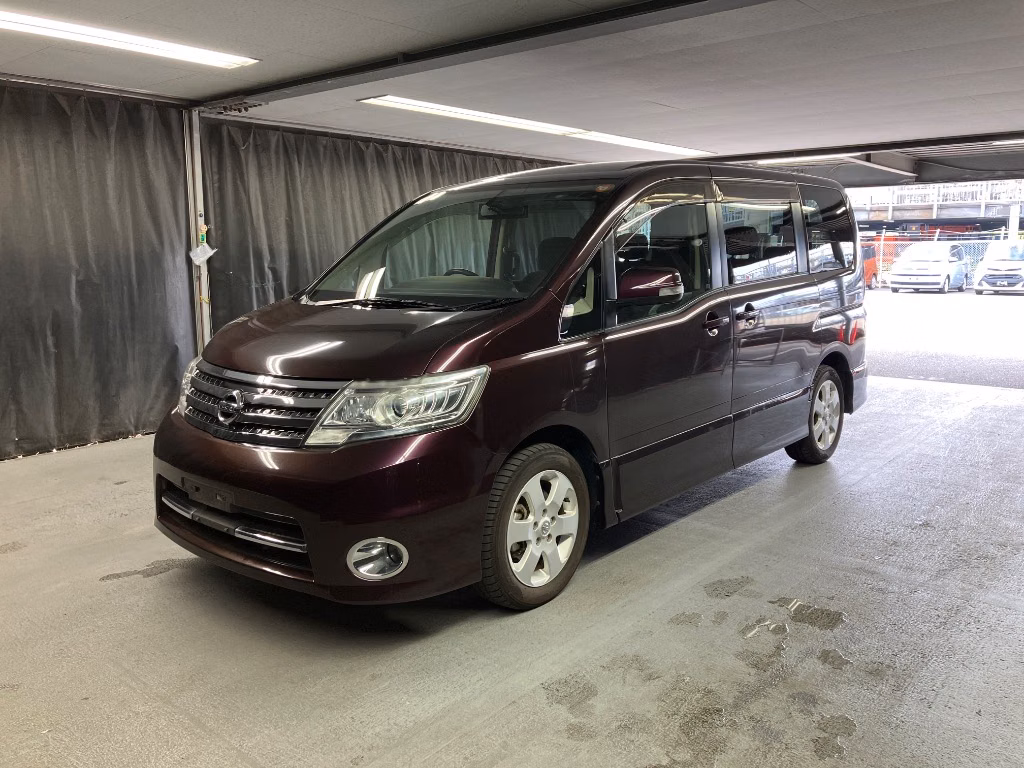 NISSAN SERENA