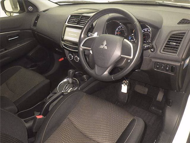 MITSUBISHI RVR
