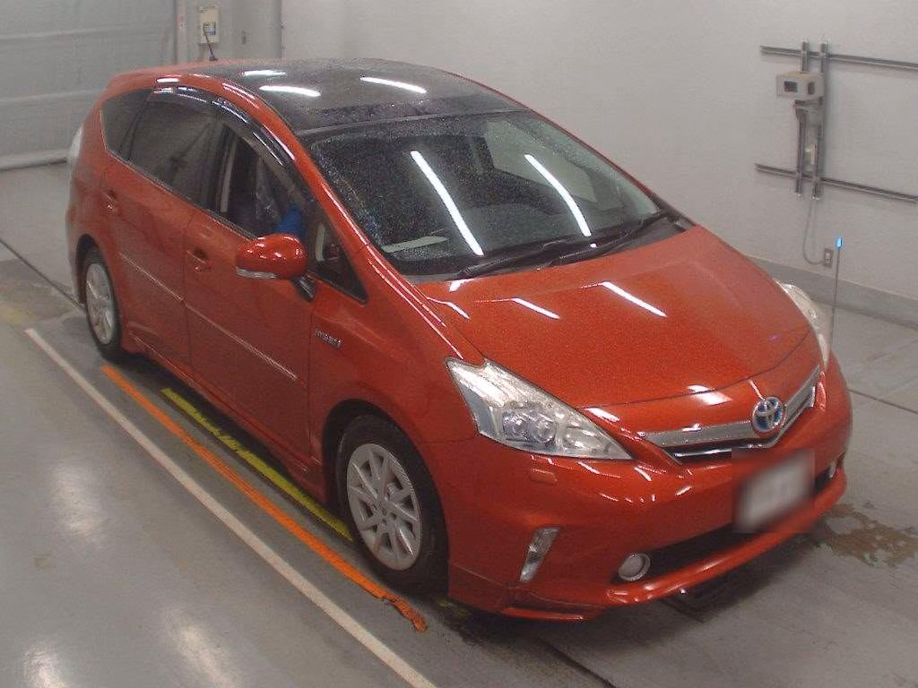 TOYOTA PRIUS ALPHA