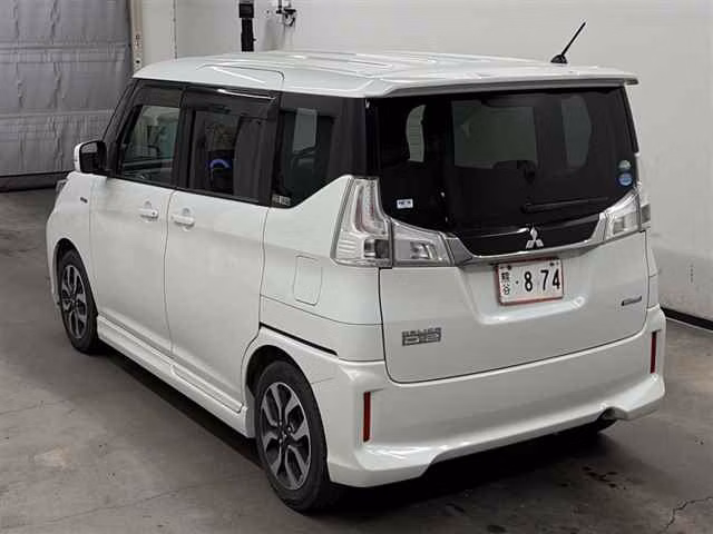 MITSUBISHI DELICA D:2