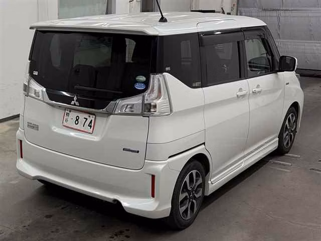 MITSUBISHI DELICA D:2
