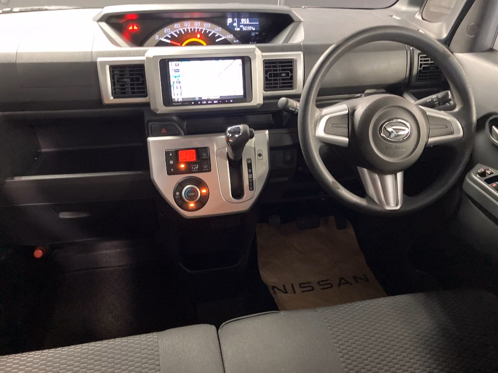 DAIHATSU WAKE