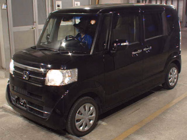 HONDA N-BOX