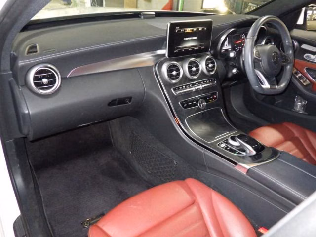 MERCEDES-BENZ C-CLASS