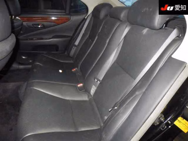 LEXUS LS460