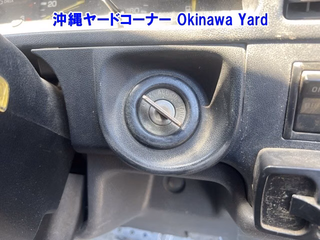 TOYOTA HILUX SURF