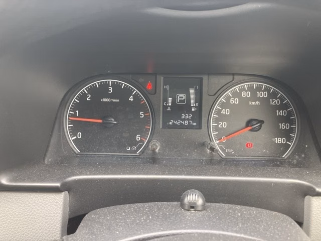 NISSAN NV350 CARAVAN