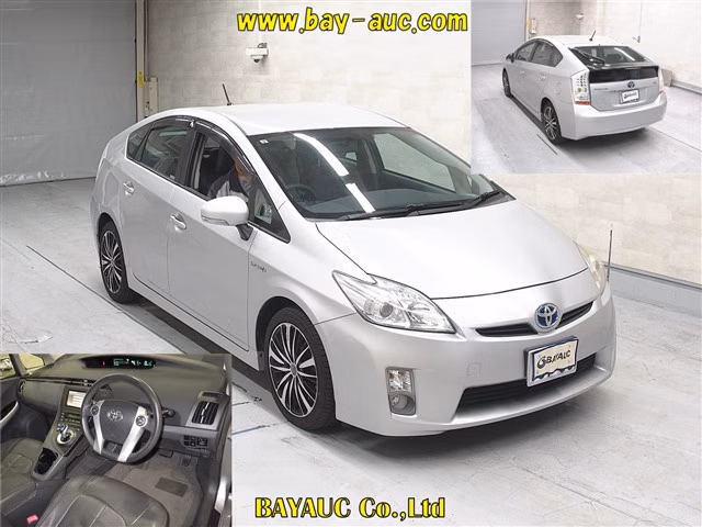TOYOTA PRIUS