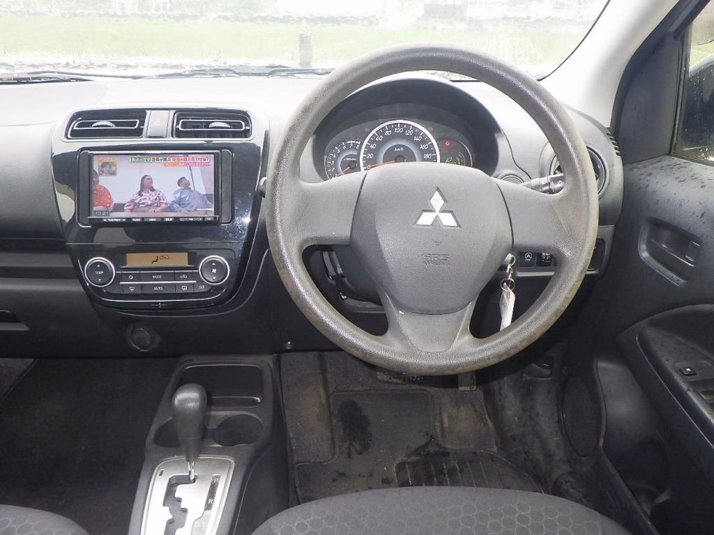 MITSUBISHI MIRAGE