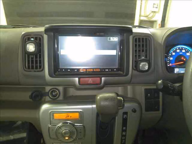 NISSAN NV100 CLIPPER