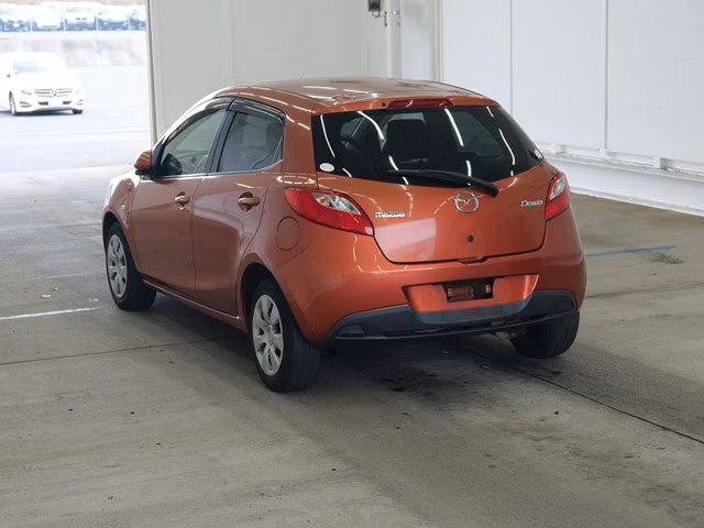 MAZDA DEMIO