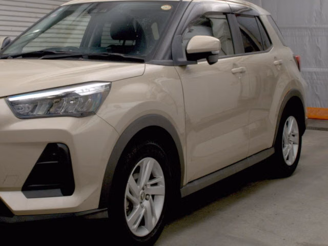 DAIHATSU ROCKY