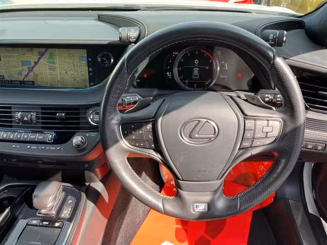 LEXUS LS500