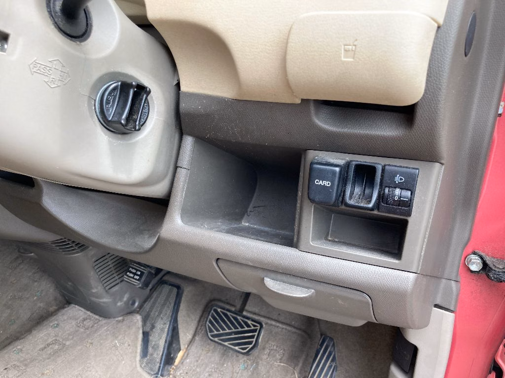 NISSAN MOCO