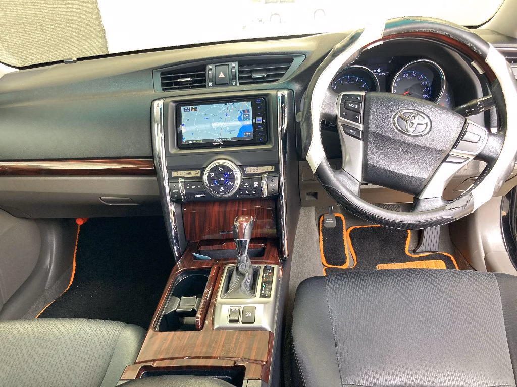 TOYOTA MARK X
