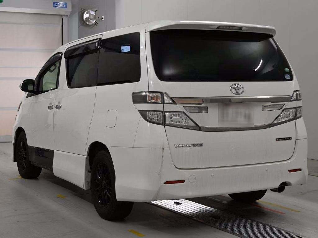 TOYOTA VELLFIRE