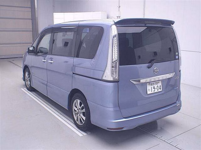 NISSAN SERENA