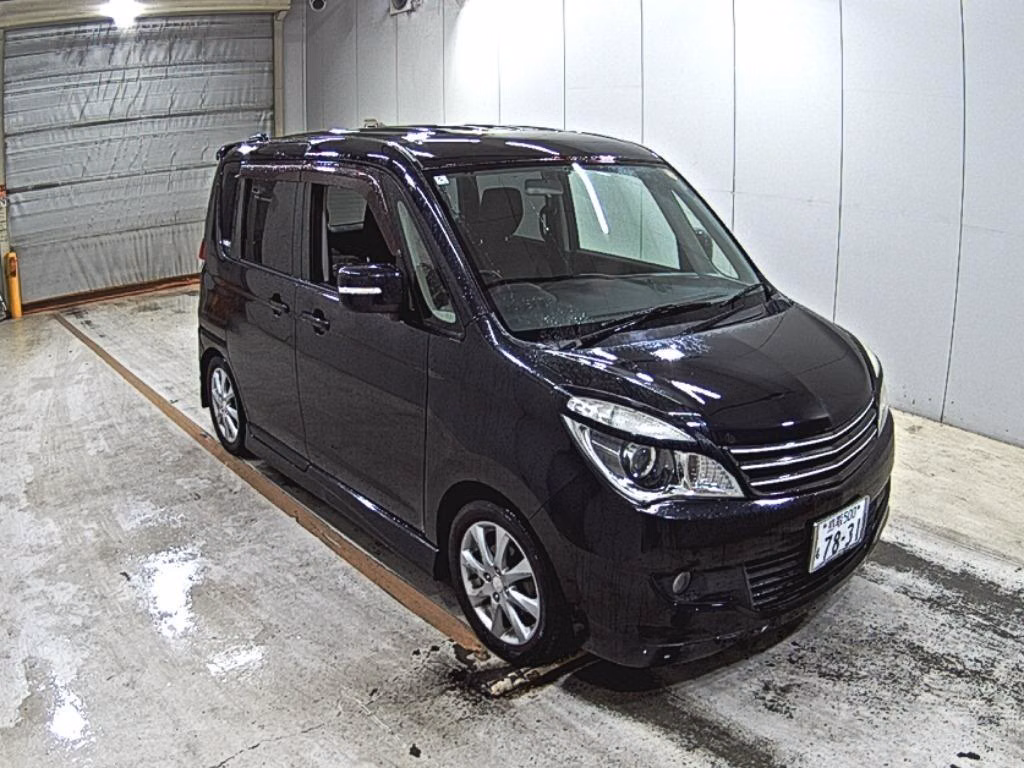 MITSUBISHI DELICA D:2