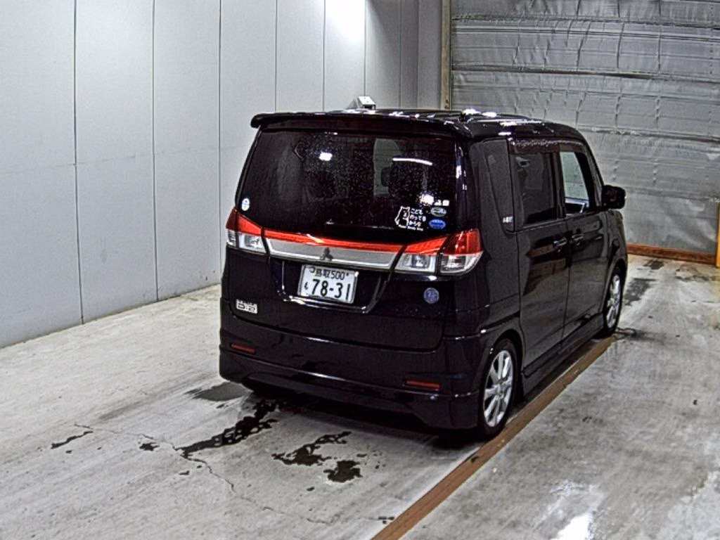 MITSUBISHI DELICA D:2
