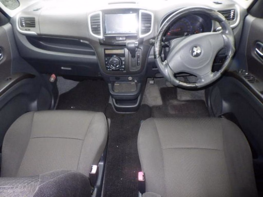 MITSUBISHI DELICA D:2