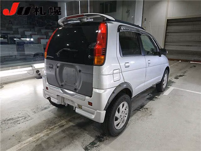 DAIHATSU TERIOS KID