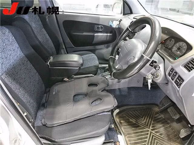 DAIHATSU TERIOS KID
