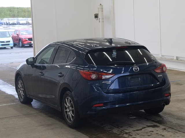 MAZDA AXELA