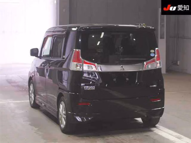MITSUBISHI DELICA D:2