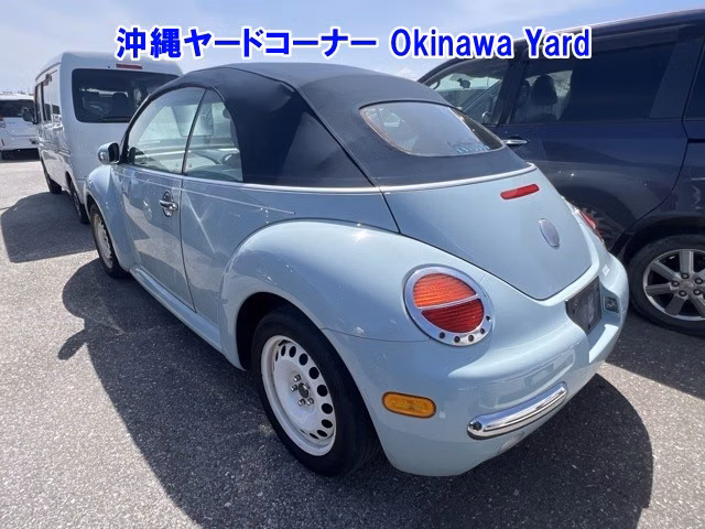 VOLKSWAGEN BEETLE