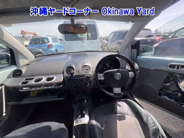 VOLKSWAGEN BEETLE