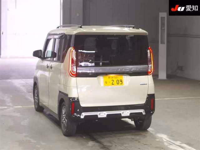 MITSUBISHI DELICA MINI
