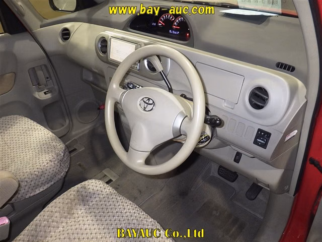 TOYOTA PORTE
