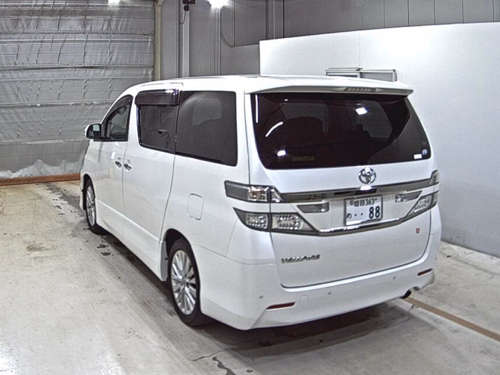 TOYOTA VELLFIRE