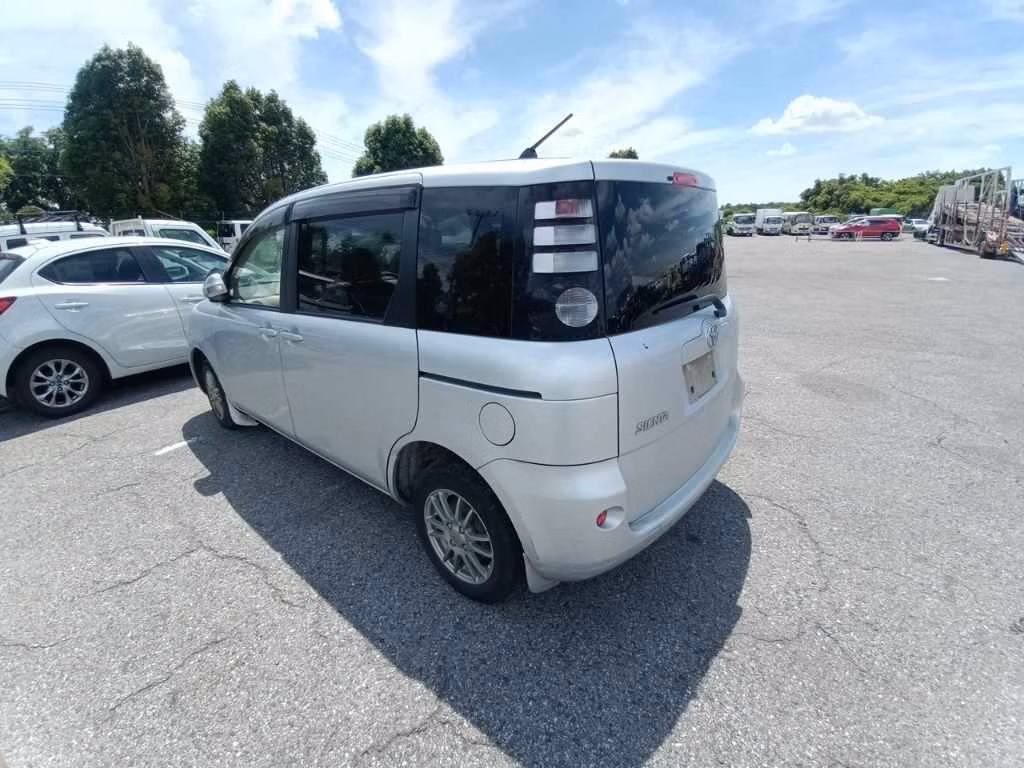 TOYOTA SIENTA
