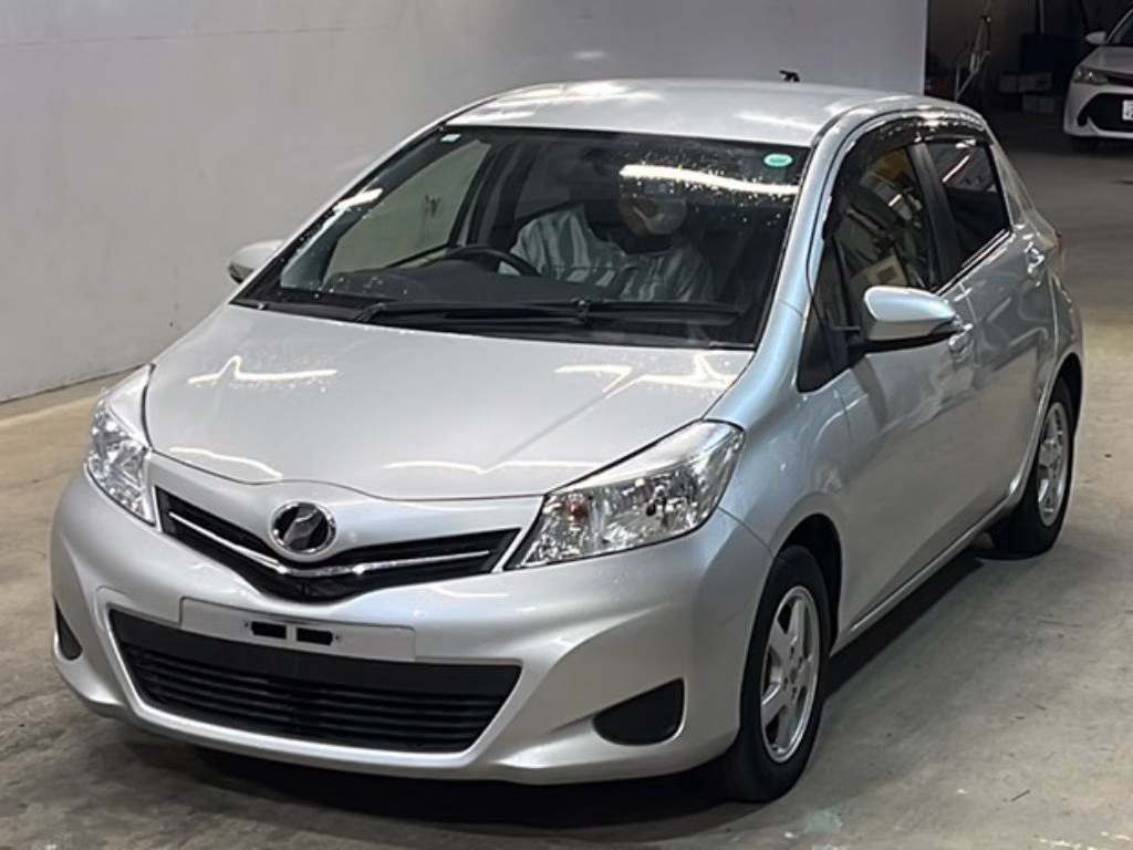 TOYOTA VITZ