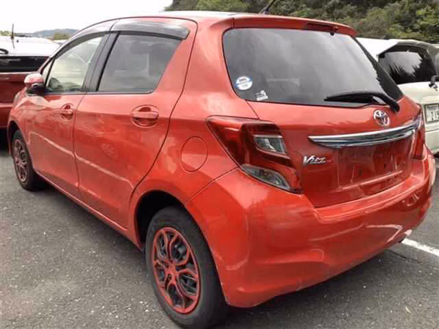 TOYOTA VITZ