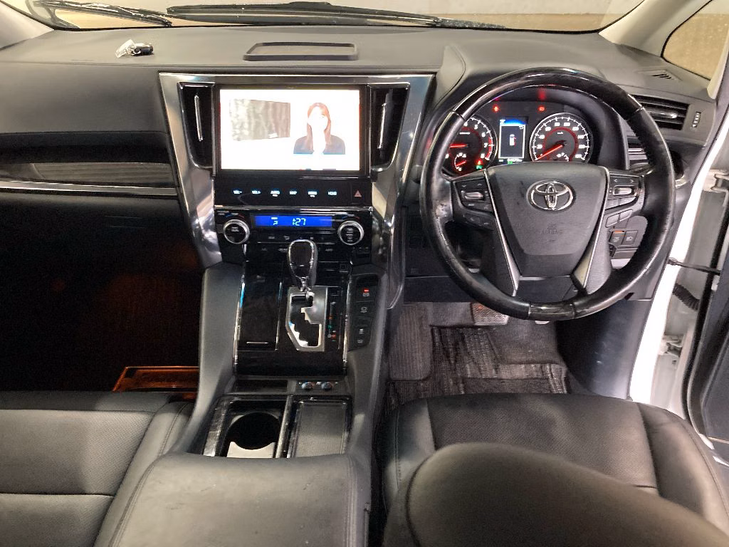 TOYOTA ALPHARD