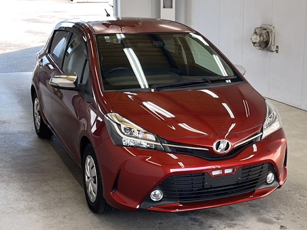 TOYOTA VITZ