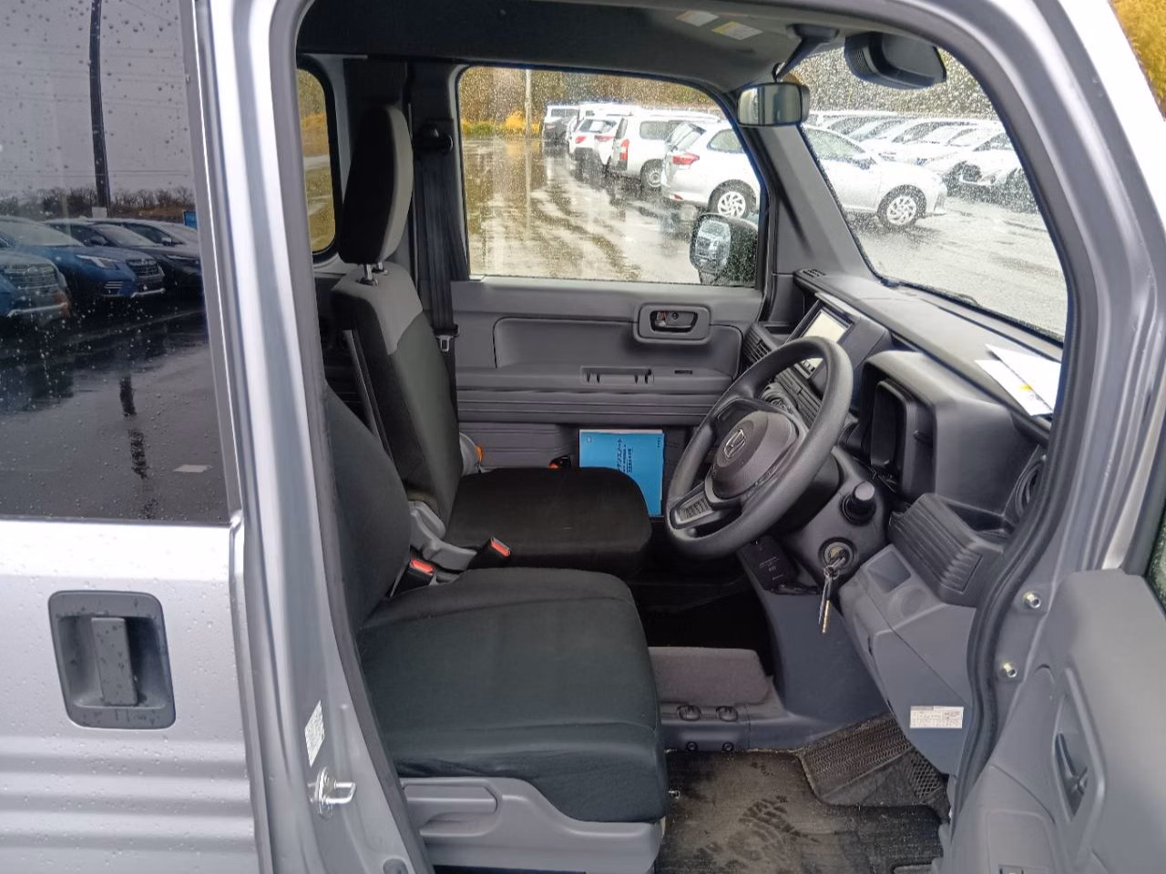 HONDA N-VAN