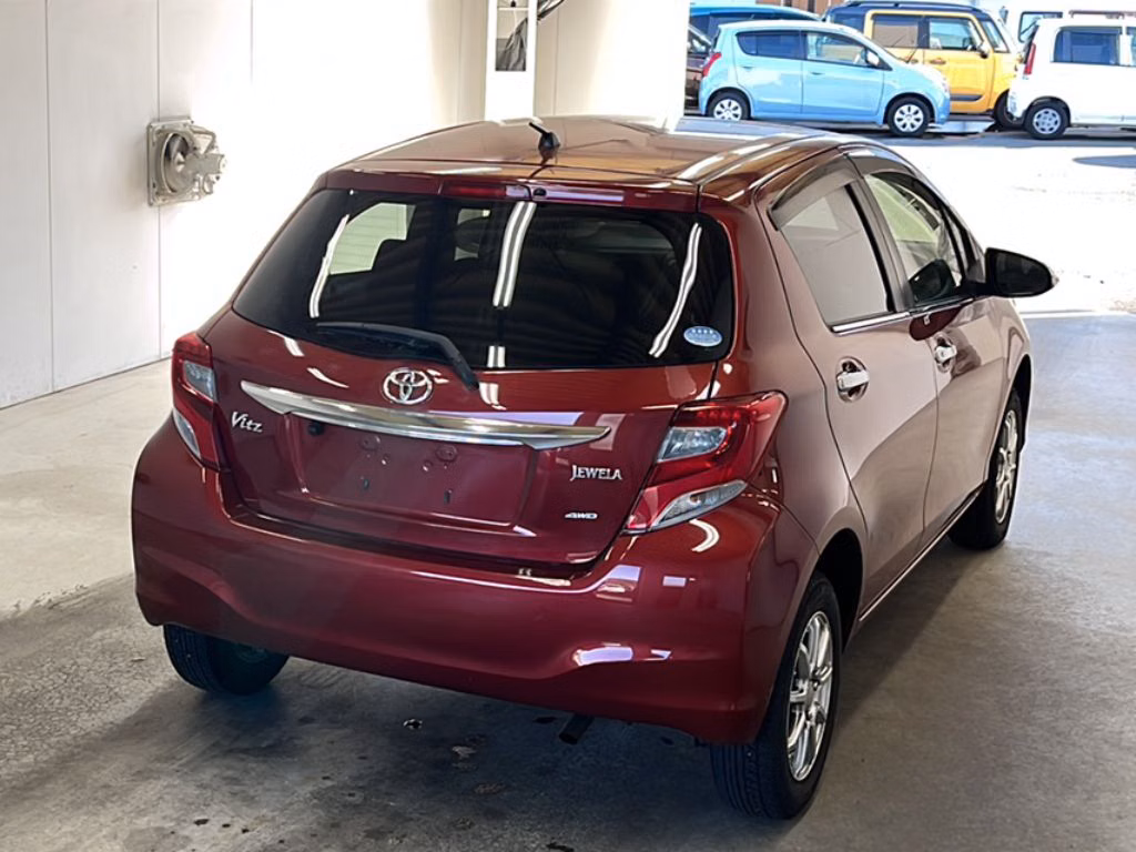 TOYOTA VITZ