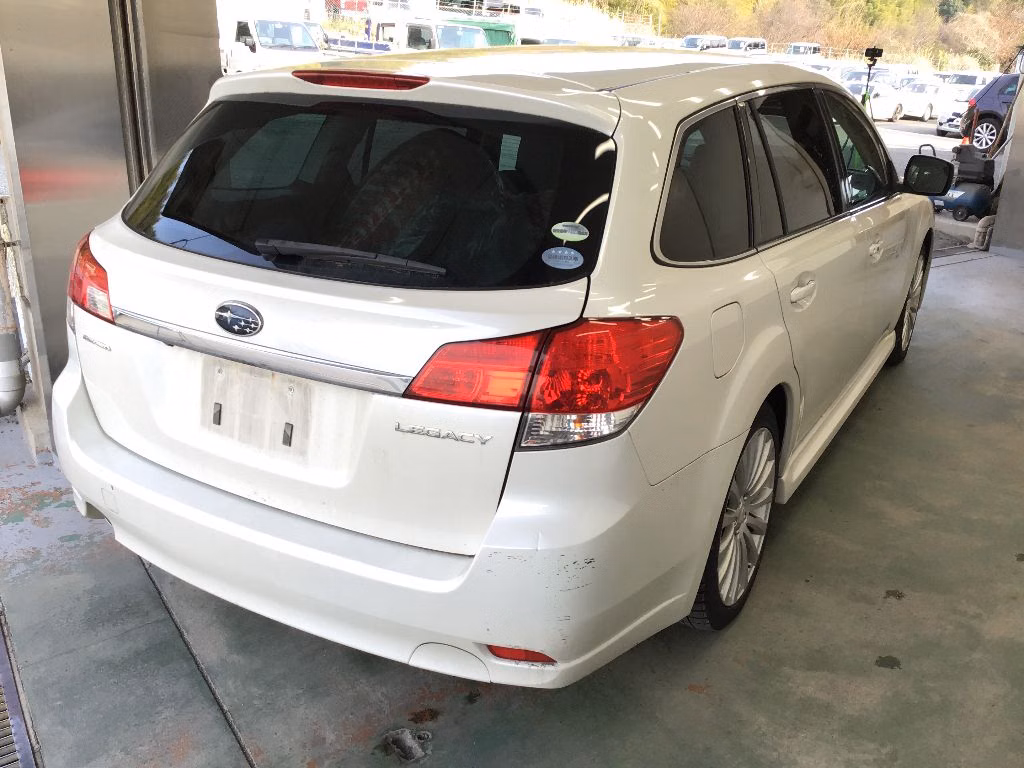 SUBARU LEGACY