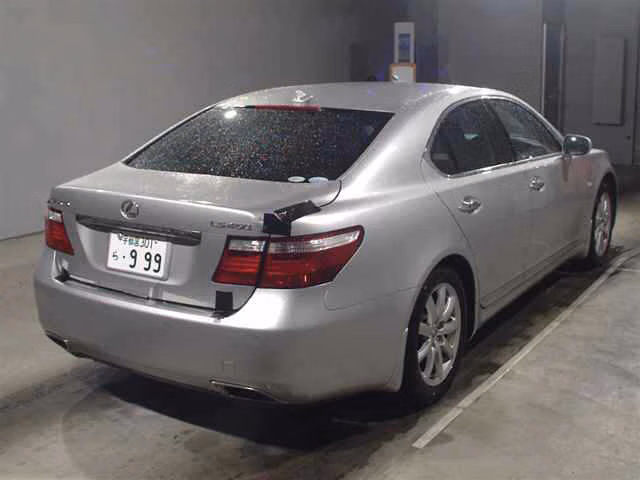 LEXUS LS460